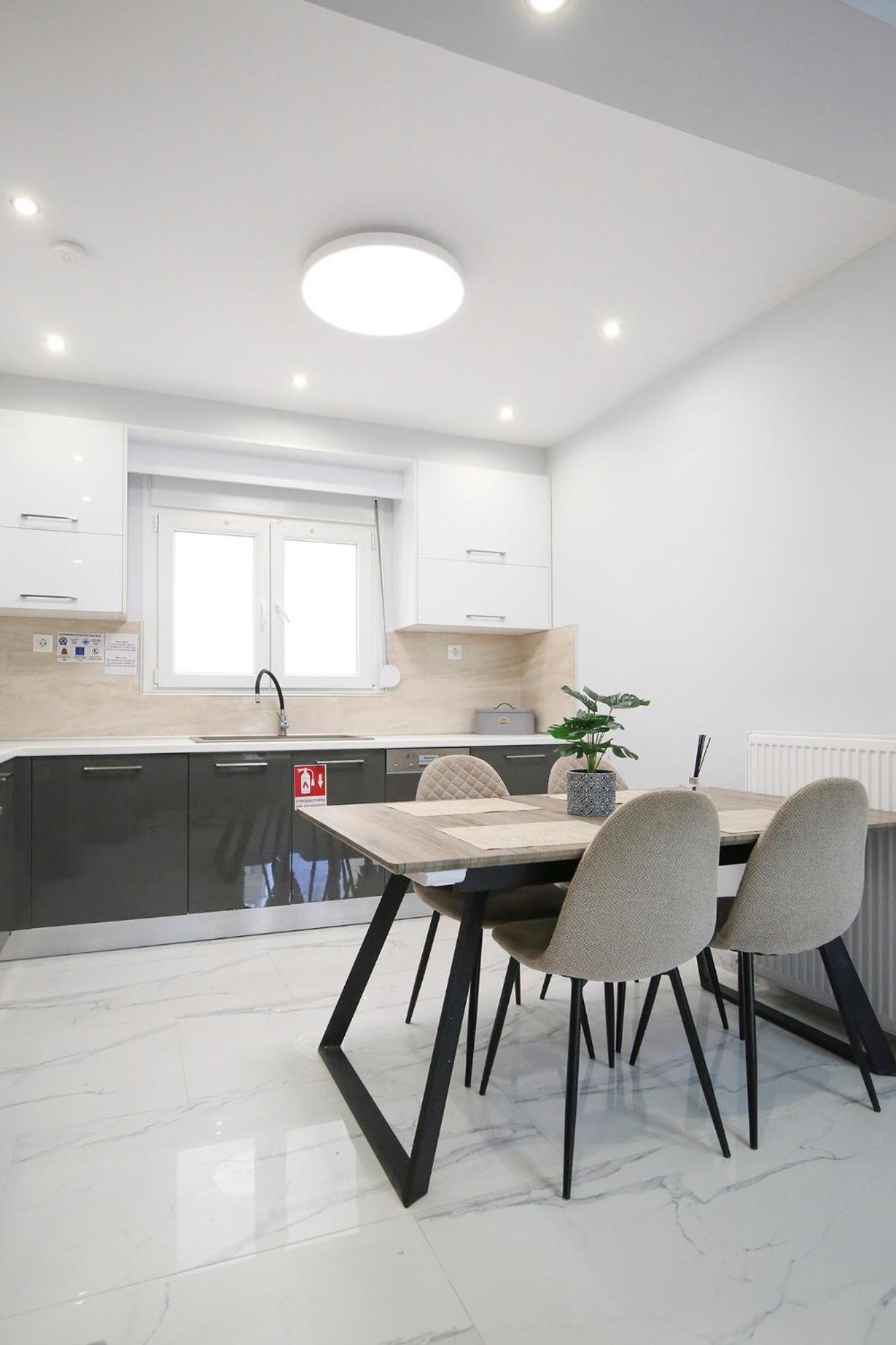 Apartment #e Ioanna 2 Bedrooms *